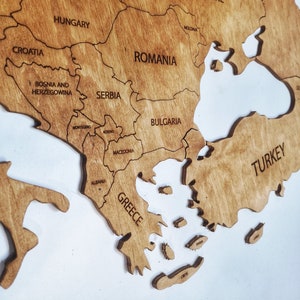 Houten kaart van Europa | Woondecoraties | Muurkunst | Cadeau voor man vrouw vriend | Kaart aan de muur | Een cadeau voor kerst | Gegraveerde kaart |