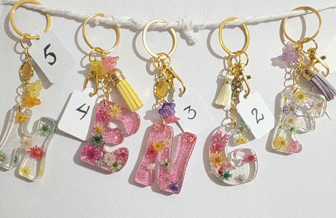 Pressed Powder On Key Chain Pressed Flowers Resin Handmade Keychain - Etsy