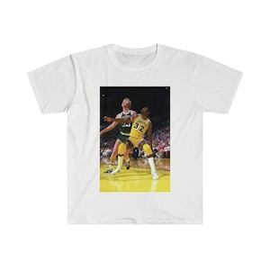 Bird vs Magic Vintage Graphic Tee | Larry Bird, Magic Johnson, Celtics vs Lakers Vintage Unisex Softstyle T-Shirt