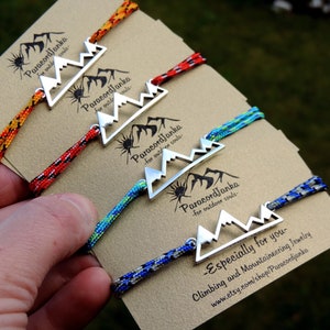 Mountain Paracord Bracelet: Hiking, Climbing Gift