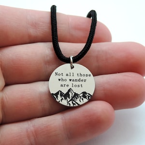 Collier Mountain : pendentif en acier inoxydable sur corde de paracorde