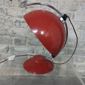 LÂMPADA DE MESA VINTAGE / Candeeiro de mesa extravagante / Candeeiro vermelho dos anos 60