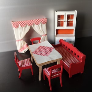 LUNDBY DINING ROOM / Lundby dolls house