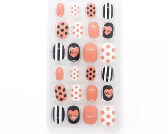 24Pcs Cartoon Press on Children Nails, False Nail Tips, Kids Fake Nail Art, Little Girls Manicure