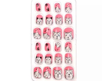 24Pcs Cartoon Cat Press on Children Nails, False Nail Tips, Kids Fake Nail Art, Little Girls Manicure