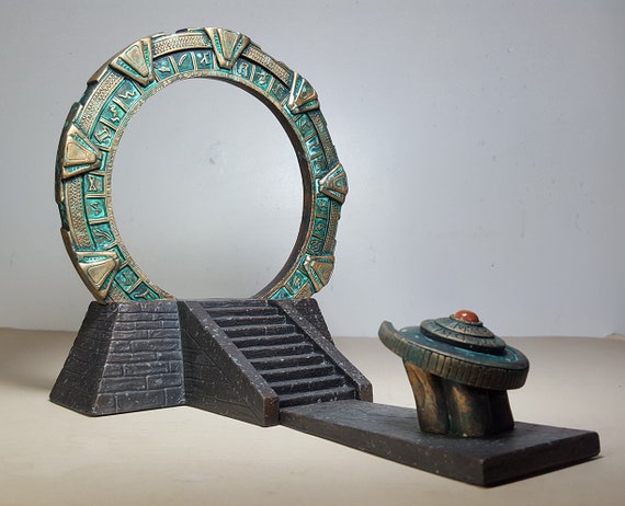 Stargate Model In Collectibles