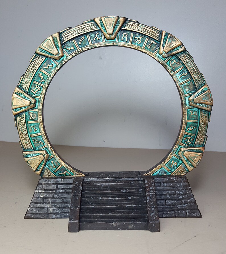 Stargate SG1 Atlantis Uinverse collectable hand painted | Etsy