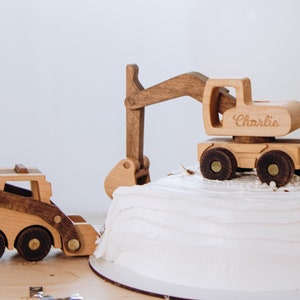 Wooden Excavator Truck with Name Birthday Cake Topper Construction Vehicles Sensory Toys For Kids Birthday Boy Gift Kids Pretend Play