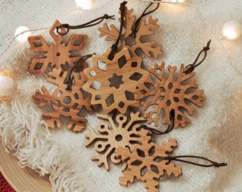 Holiday Decor - Christmas Tree Ornaments Set, Wooden Snowflakes Christmas Decoration, Ornaments, Unique Holiday Decor, Christmas Family Gift