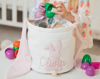 Panier cadeau de Pâques. Panier tissé brodé avec nom. Paniers de lapin de Pâques pour les enfants. Premier panier de Pâques personnalisé. Cadeaux de Pâques pour bébé.