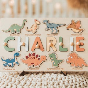 Regalo di compleanno a forma di dinosauro per il primo compleanno, puzzle con nome di dinosauro personalizzato, regalo per baby shower a forma di dinosauro, regalo personalizzato per neonati, decorazioni per la cameretta del neonato, primo regalo di Natale.