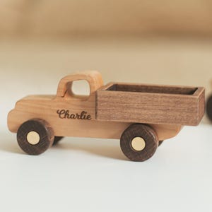 Personalized Wooden Dump Truck Toys Car Eco-Friendly Baby Boy Gift Natural Wood Construction Vehicle Kids Pretend Play 1st Birthday Boy Gift