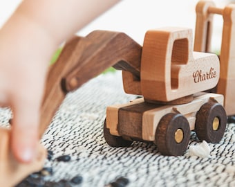 Excavadora de juguetes de madera. Recoge coches de construcción. Regalo personalizado del cumpleañero. Juguetes inquietos para niños pequeños. Juguetes sensoriales para niños. Juguetes de bebe.