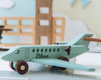 Holzspielzeug Flugzeug mit Namen Sensorische Aktivität Spielzeug Handmade Custom Flugzeug Taufe Geschenk Montessori Spielzeug Für Kleinkinder Kinder Pretend Play