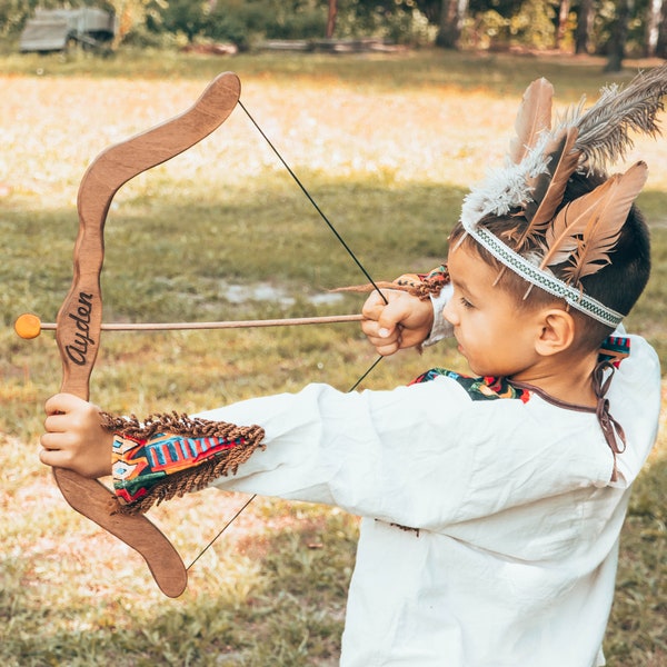 Traditional Wooden Bow and Arrow Set for Kids -  Easter Present -  Gift for Boys - Modern Archery - Personalized Bow - Eco Wooden Gifts