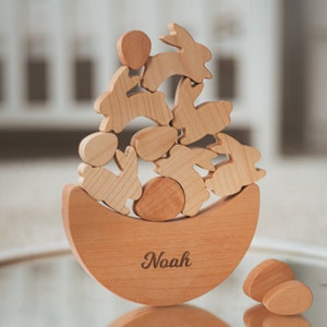 Jeux de construction de Pâques. Jouet d'équilibre en bois. Cadeaux de Pâques personnalisés pour les enfants. Jouets Montessori pour les tout-petits. Jouet sensoriel. Décoration de Pâques.