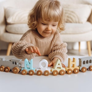 Trenino personalizzato, regalo di Natale per bambini, giocattolo in legno, regalo di compleanno per bambino, regalo per baby shower, battesimo, regalo ricordo per neonato, regalo di Natale