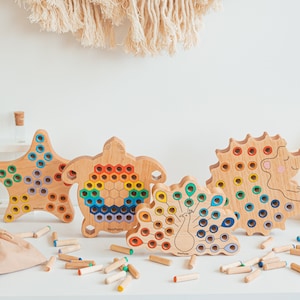 Hérisson en bois Jouets Montessori pour tout-petits Cadeau 3 ans Cadeau d'anniversaire unique pour garçon et fille Jouet à stimuler fait main Cadeau de Noël image 1