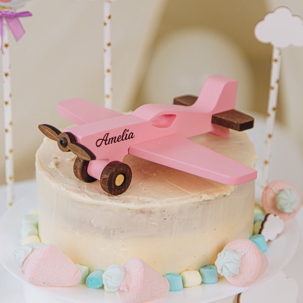 Adorno para tarta de avión de colores, regalo personalizado para el primer cumpleaños, aviones de madera para niños pequeños, juego de simulación, regalos para la primera Pascua.