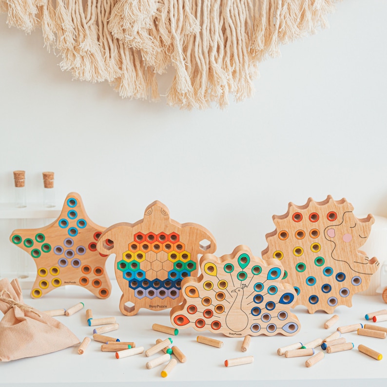 Hérisson en bois Jouets Montessori pour tout-petits Cadeau 3 ans Cadeau d'anniversaire unique pour garçon et fille Jouet à stimuler fait main Cadeau de Noël image 1