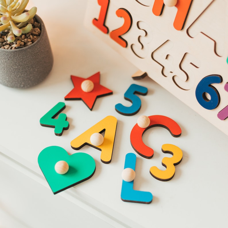 Namenspuzzle aus Holz mit Formen und Zahlen, Lernspielzeug für Kleinkinder, Geburtstags und Weihnachtsgeschenke für Kinder, personalisiertes Kindergeschenk Bild 8