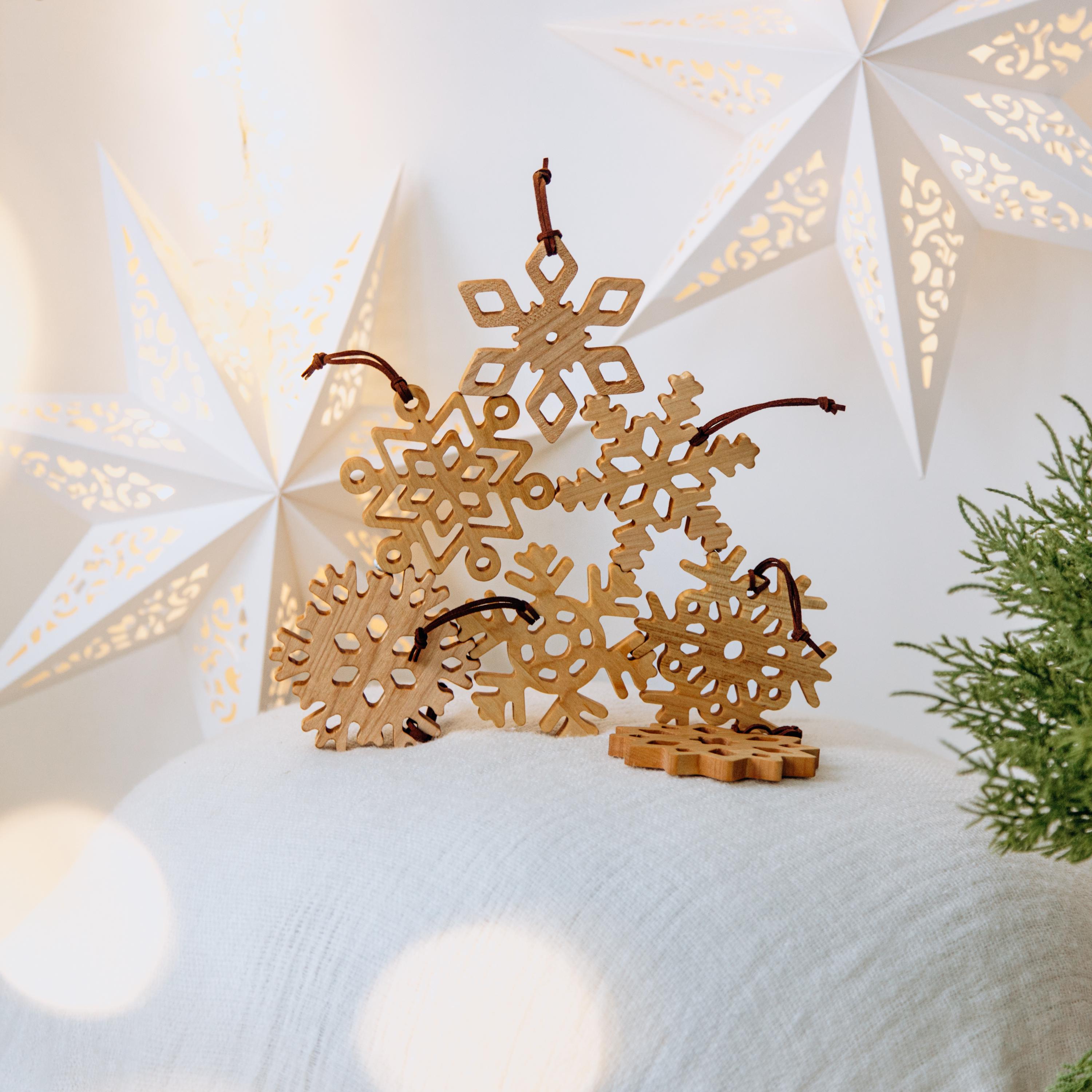 108 Pièces Confettis Bois Noël - Flocons, Étoiles, Sapins - Décoration Table, Sapin, Centre De Table - Style Rustique