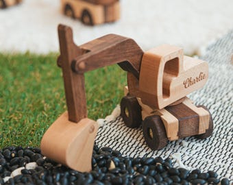 Toy Construction Excavator Handmade Wooden Construction Toy Vehicles Custom Baby Gifts Birthday Boy Gifts Kids Pretend Play First Christmas