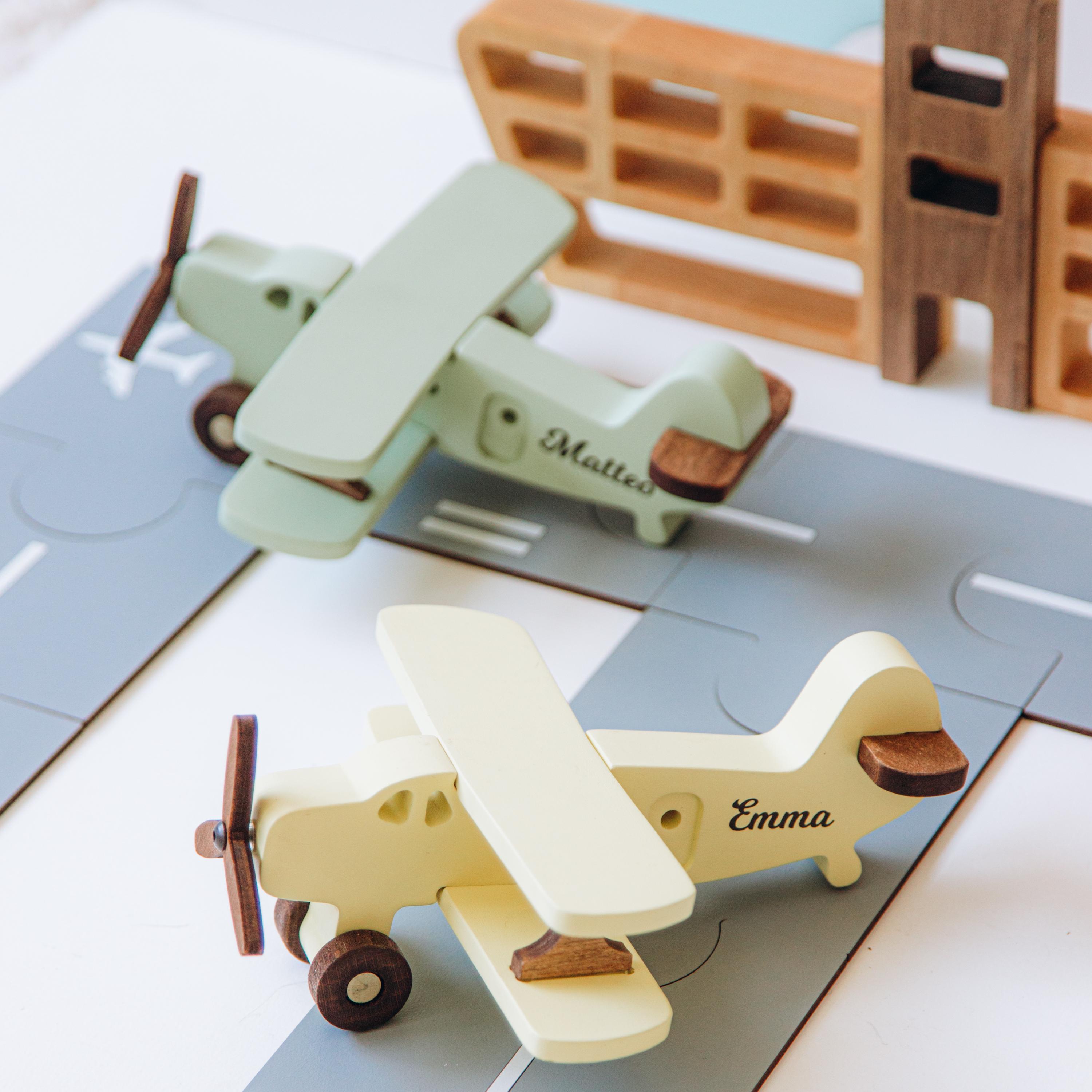 Avion En Bois Personnalisé Avec Prénom Pour Enfant | Jouet Avec Animaux | Cadeau Anniversaire Ou Noël