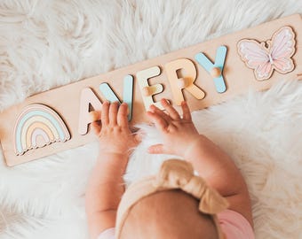 Personalized Name Puzzle with Pegs – Montessori Wooden Toy for Toddlers – Custom Baby Gift – First Birthday Present – Nursery Decor