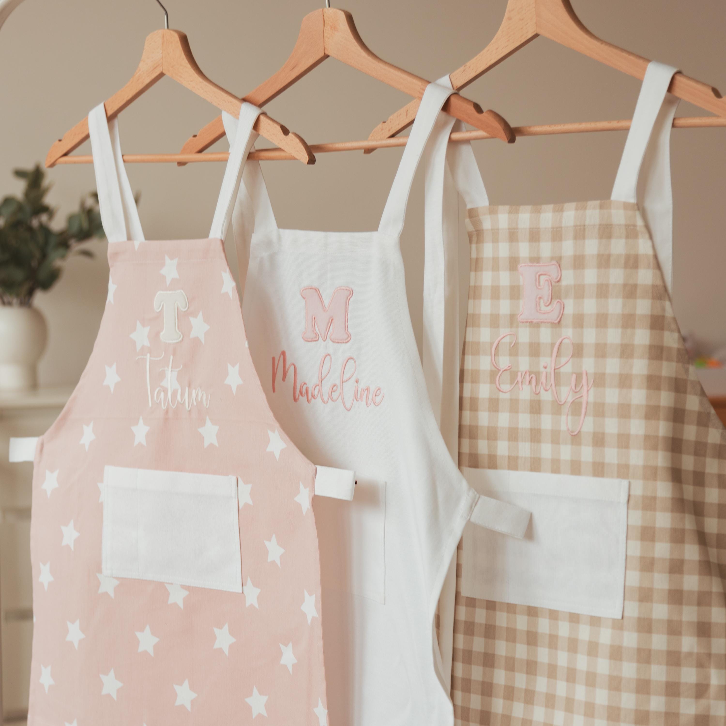 Toddler Apron Kids and Baby Clothing 2 Year Old Gift Personalized Apron With Name Embroidery Childs Christmas Gifts Busy Puzzle Apron