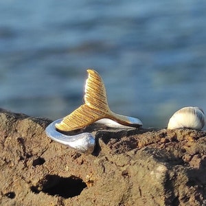Whale tail rngs / Sterling silver / Four colors / Adjustable for any finger / Gift for her / Gift for sea lovers