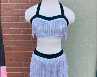 Dwuczęściowy kostium do tańca solo w stylu flapper z frędzlami w kolorze srebrnym (M)