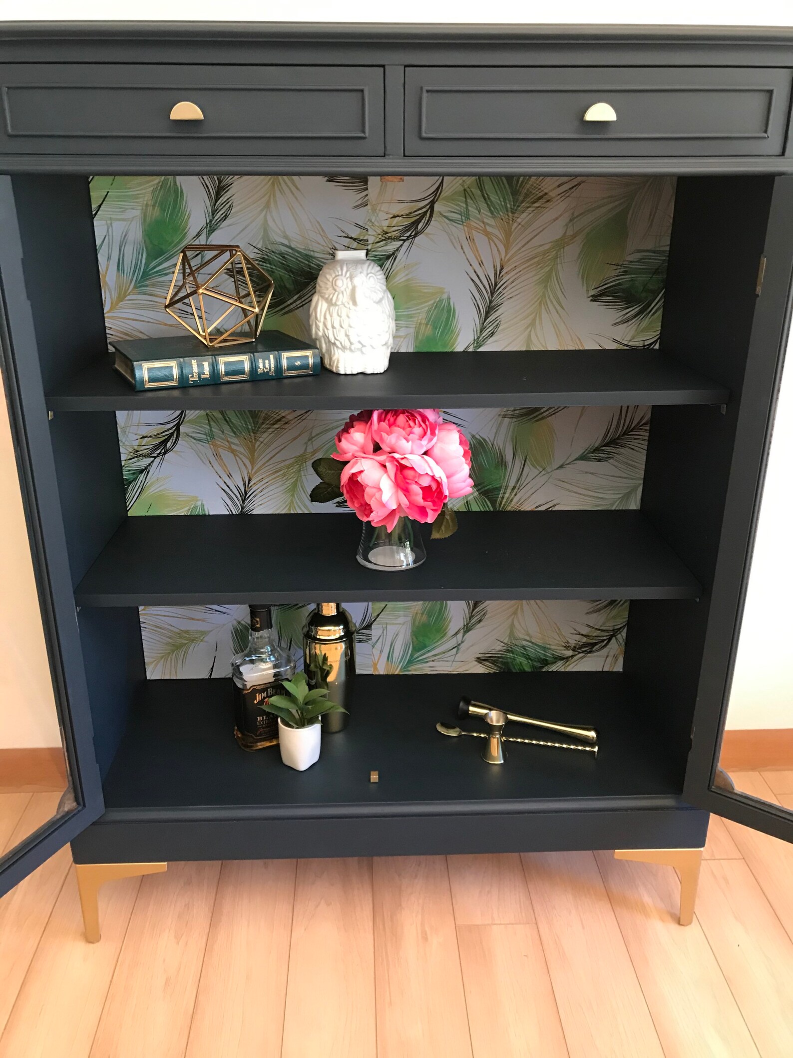 Mediados de siglo Moderno Azul Marino Curio Gabinete China | Etsy