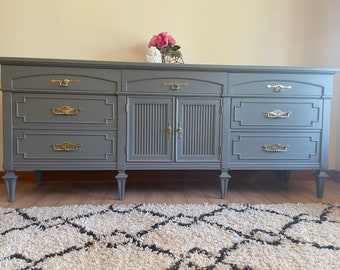 SOLD!!! DO NOT Purchase!!!! Gray and Gold Thomasville Dresser, Hollywood Regency Sideboard
