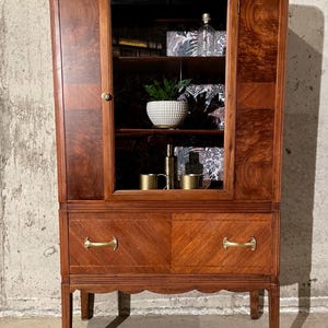 Art Deco Waterfall China Cabinet // Curio Cabinet // Cocktail Cabinet // Glass Front Display // Art Deco Bar Cart // 1920’s-1930’s Hutch