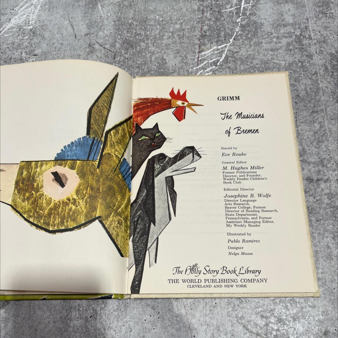grimm the musicians of bremen book, by eve rouke, 1966 Hardcover RARE-R71-B7-H_46
