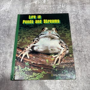 life in ponds and streams book, by William H. Amos, 1981 Hardcover RARE-R69-B7-A_82