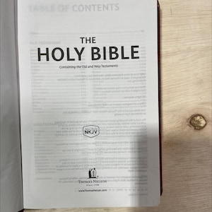 holy bible, new king james version book, by Thomas Nelson, 2020 Leather, Red Letter Edition RARE-R71-B7-E_8