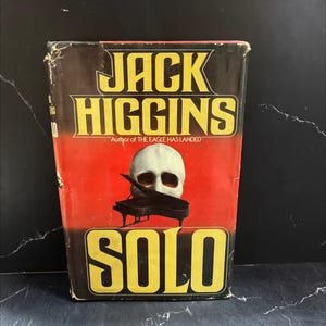 solo jack higgins book, by Jack Higgins, 1980 Hardcover RARE-R66-B8-H_106