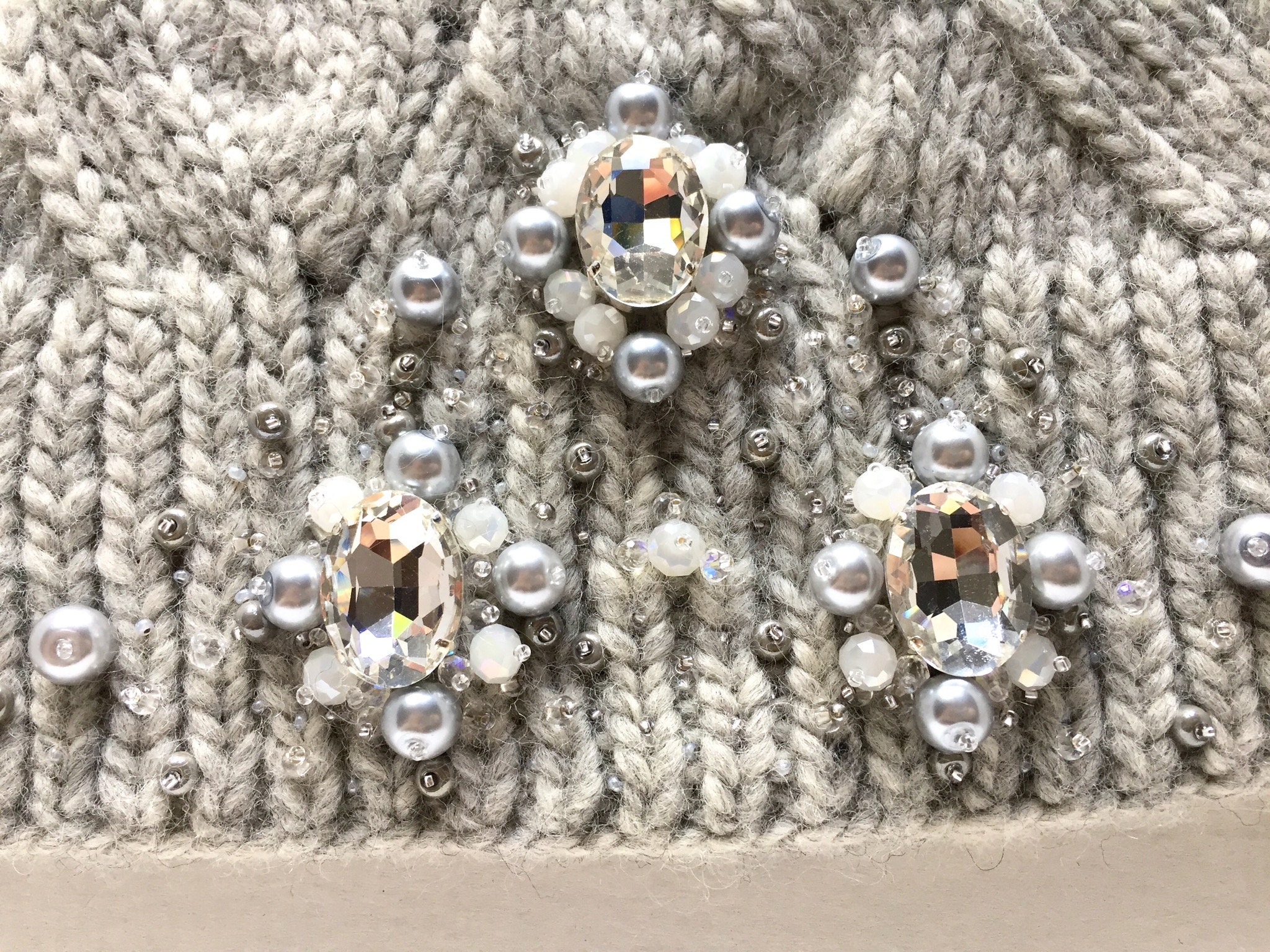 GRAY WOOL VINTAGE BEADED HAT Hand-knitted Wool Beanie: Gray Crystal Beaded Hat - Etsy main image 3