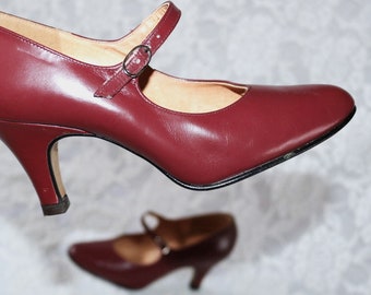 Jaren '70 jaren '80 riempumps leer EU/DE 36 36.5 boho vintage hoge hak 7,5 cm elegante hakschoenen donkerrood