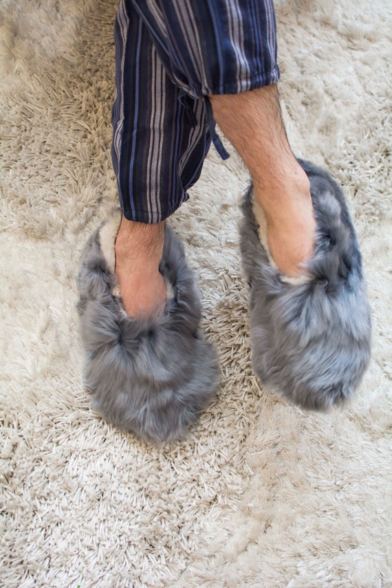 Vintage Fluffy Real Fur Slippers Off White Llama?Alpaca Size 6 Women From Peru