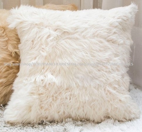 White Alpaca pillow, Alpaca fur , Baby Alpaca Fur Cushion Covers, pillow cover of one side in differents sizes.
