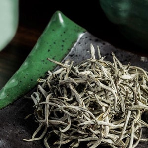 Vietnam Highland Old Tea | Tra Shan Tuyet Co Thu | Collected From Old Tea Tree From Northen Vietnam Moutains