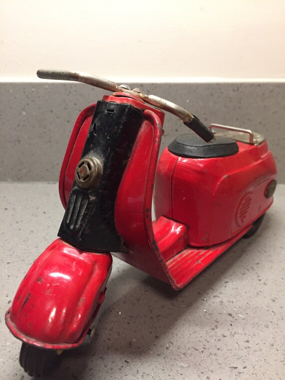 vespa scooter toy