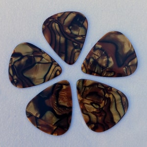 Medium Gauge Liquid Gold Guitar Picks 5 pack