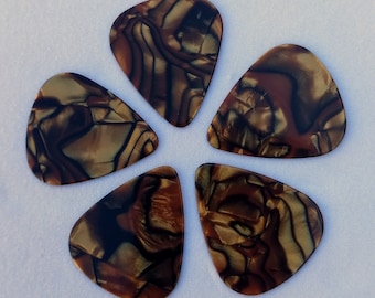 Medium Gauge Liquid Gold Guitar Picks 5 pack