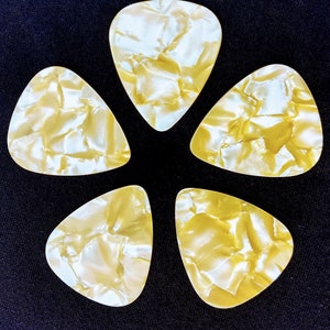 Light Gauge Yellow Metallic Guitar Picks 5 pack