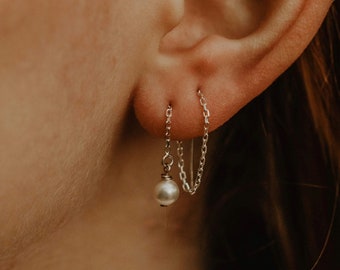 Perle baumeln gefädelter Ohrring, lange Kette Ohrringe, Sterling Silber weiße Perlen Einfädler, baumelnde Perlen Ohr Einfädler, zierliche Perlen Ohr