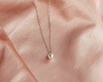 Sterling Silver Pearl Necklace, Minimalist Necklace, Pearl Bridesmaid Necklace Gift, Dainty Pearl Pendant, White Pearl Bridal Party Necklace